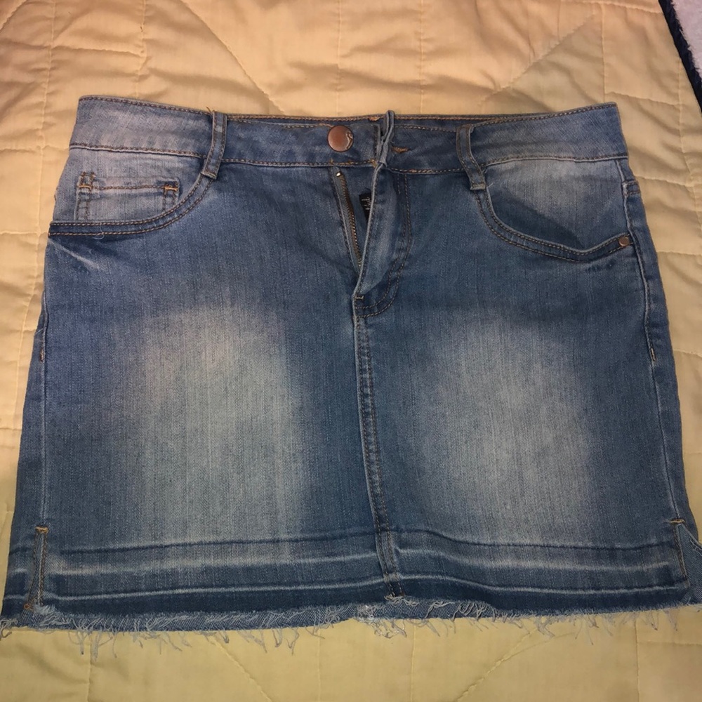 Denim skirt